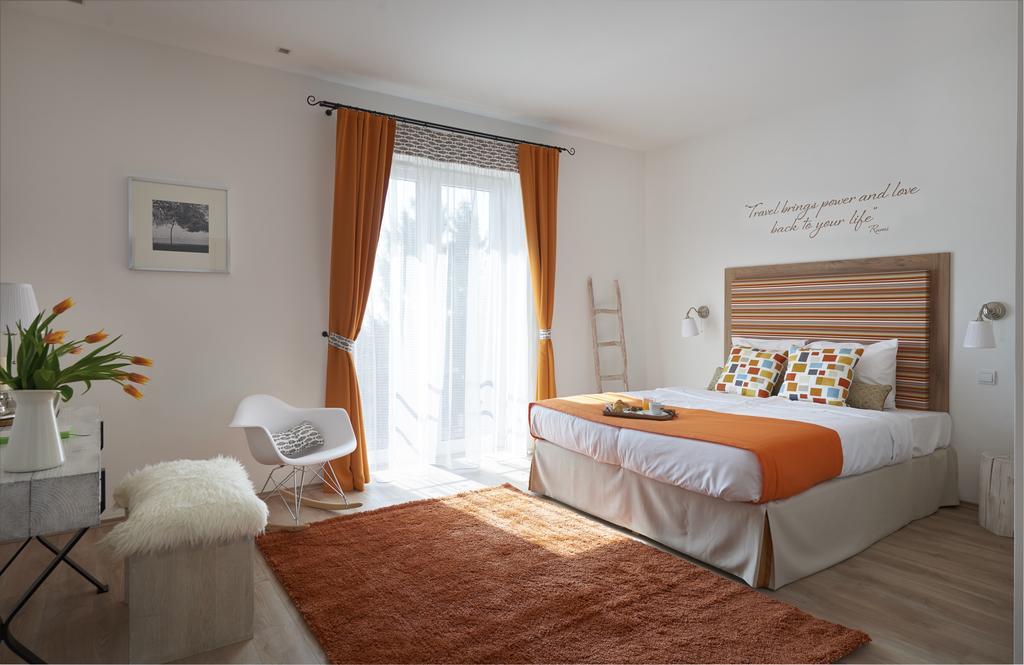 Villa Millennium Balatonalmádi Quarto foto